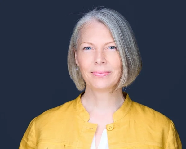 Professional financial services headshot example 1 - Conshohocken photography by Images by IBA